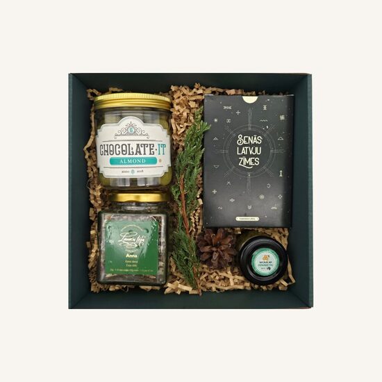 Latvijas valsts svētku dāvana "Latvju gars"